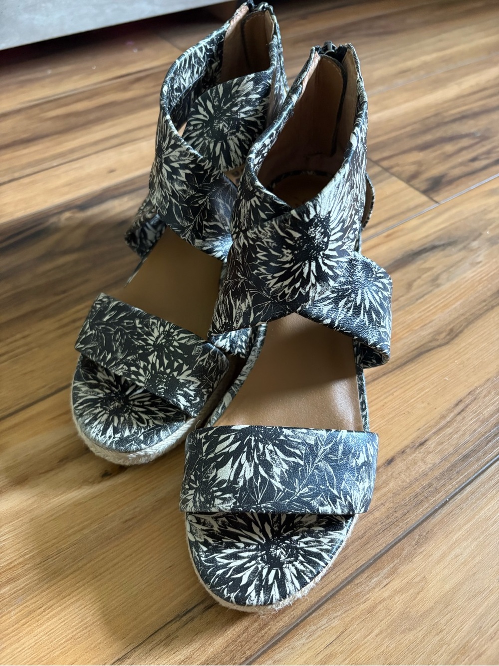 Patricia Nash Black and White Floral Espadrille Wedge Sandals